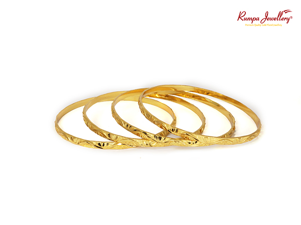 Four pieces Bangles